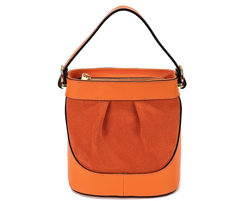 Marina Leather Bucket Bag โ 670