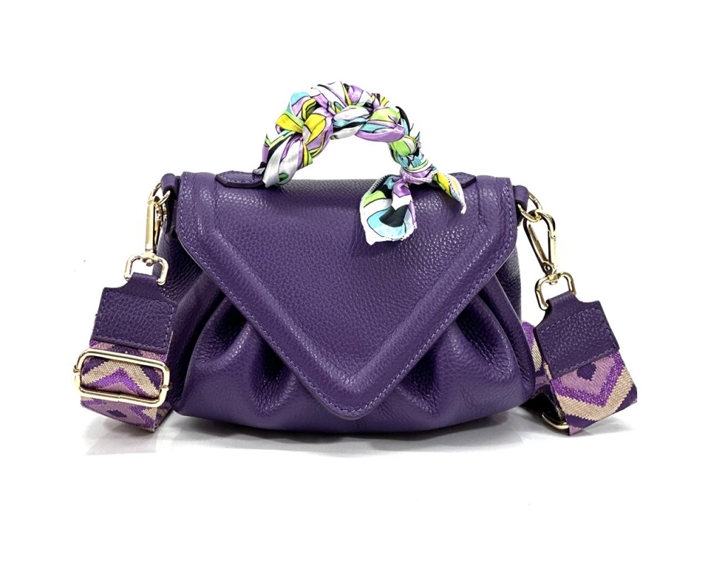 Linda leather handbag โ 980