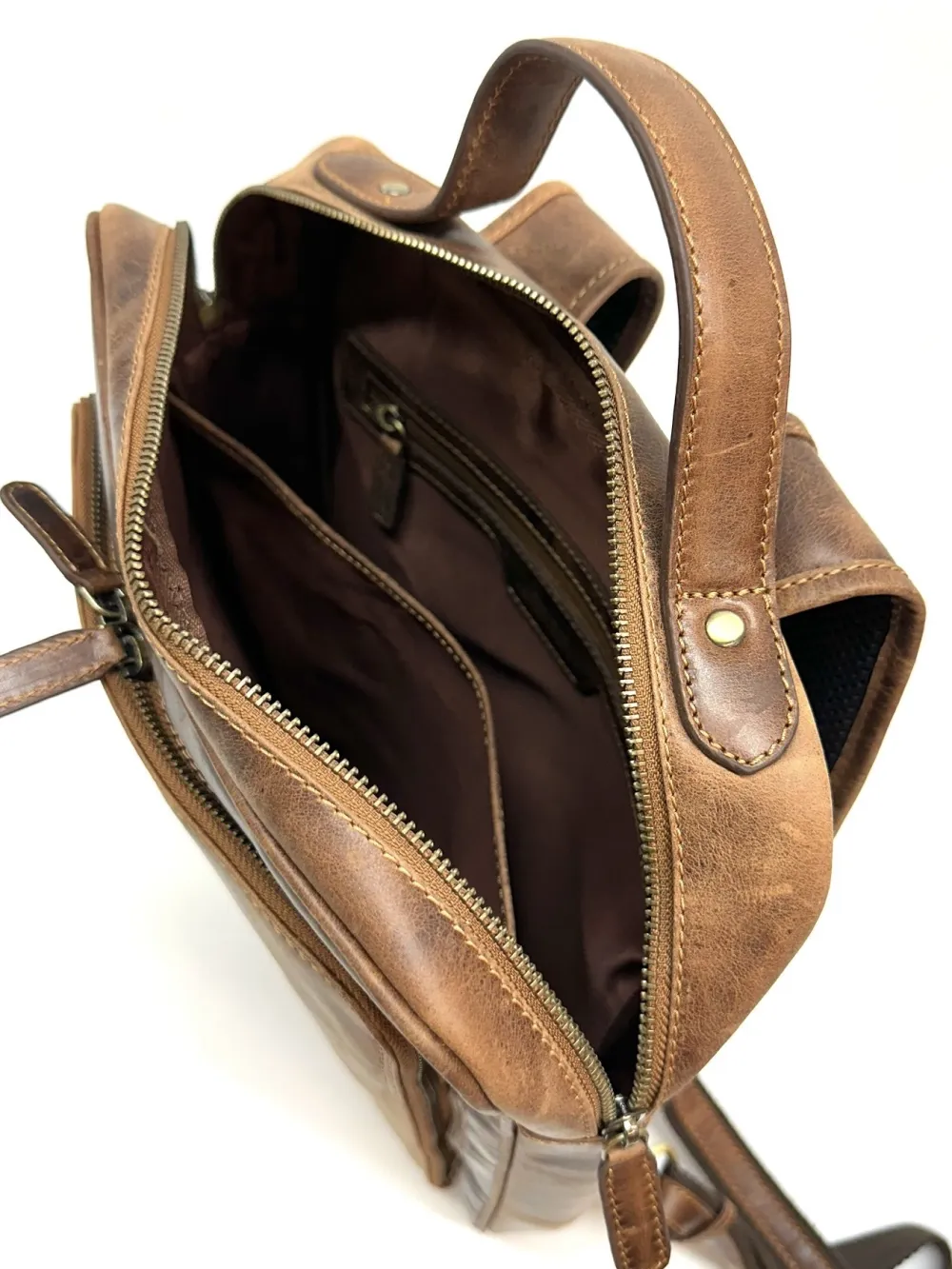 2208-COUNTRY - Image 3