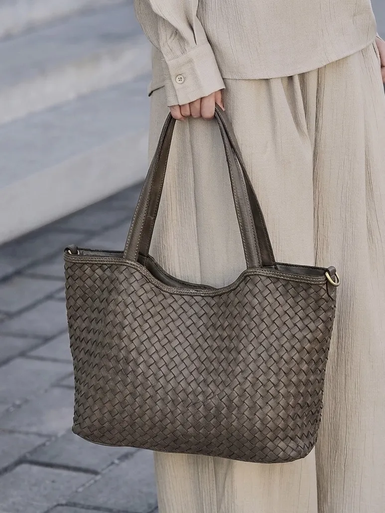 Orlena Woven Washed Calf Leather Shoulder Bag โ LA-B0267
