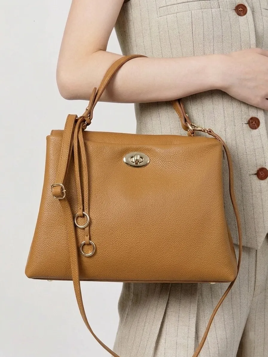 Elowen Soft Structured Leather Handbag โ DO-B0175