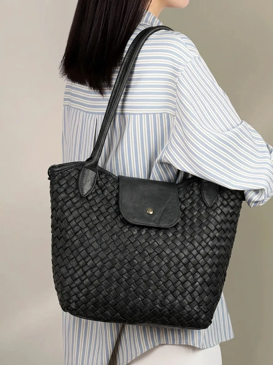 Mirelva Woven Washed Calf Leather Tote Bag โ LA-B0266
